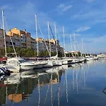 公寓 Proche Port Et Plages, Piscine